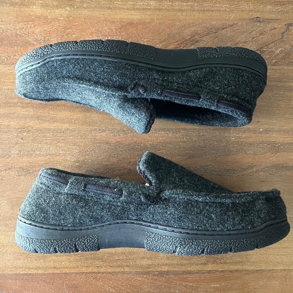 Dearfoams Mens US 11-12 Large Gray Black Slippers Polyester EUC